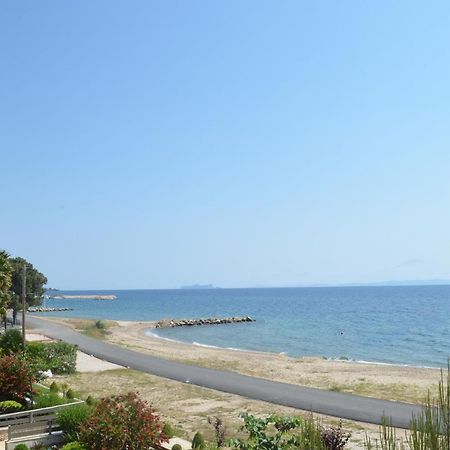 Lemon Beach Front Apartment, Nikiti מראה חיצוני תמונה