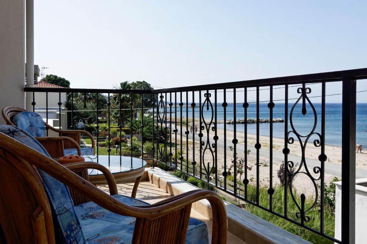 Lemon Beach Front Apartment, Nikiti מראה חיצוני תמונה
