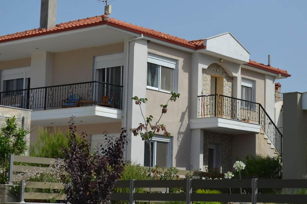 Lemon Beach Front Apartment, Nikiti מראה חיצוני תמונה