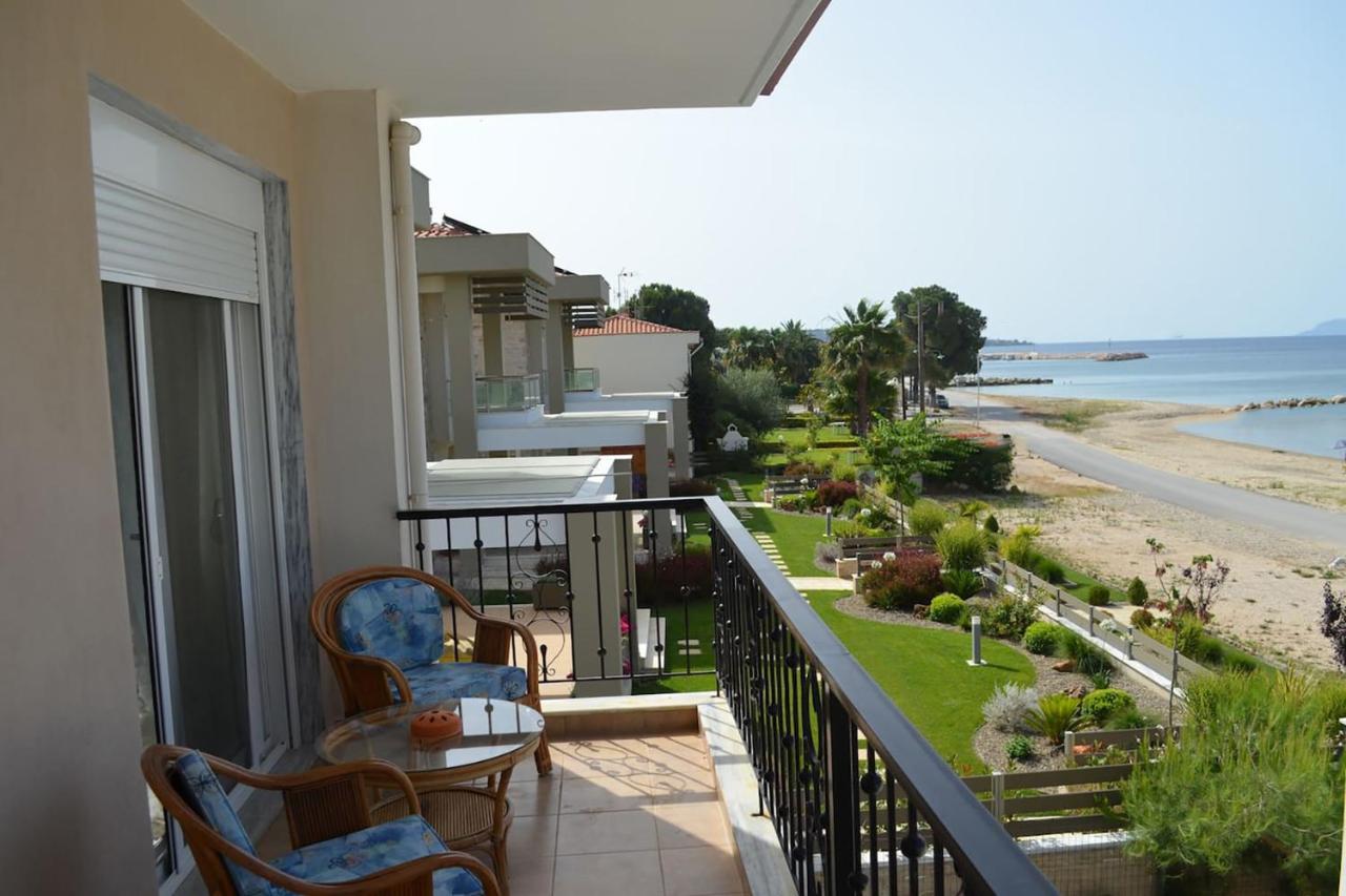 Lemon Beach Front Apartment, Nikiti מראה חיצוני תמונה